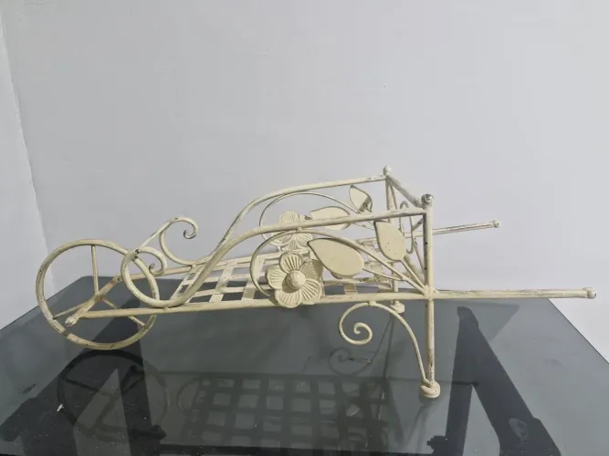 Carrinho para decoração