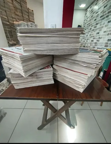 1 Kg Jornal folhas novas 56x32 Aprox. 100 folhas 