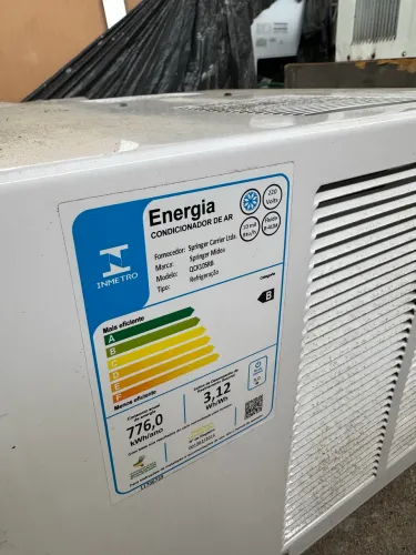 Ar condicionado springer midea semi novo 220 volts.