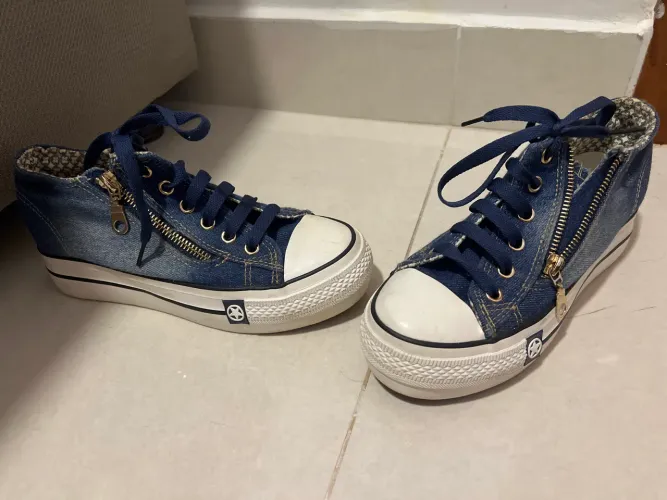 VENDE-SE ALL STAR JEANS NUNCA USADO