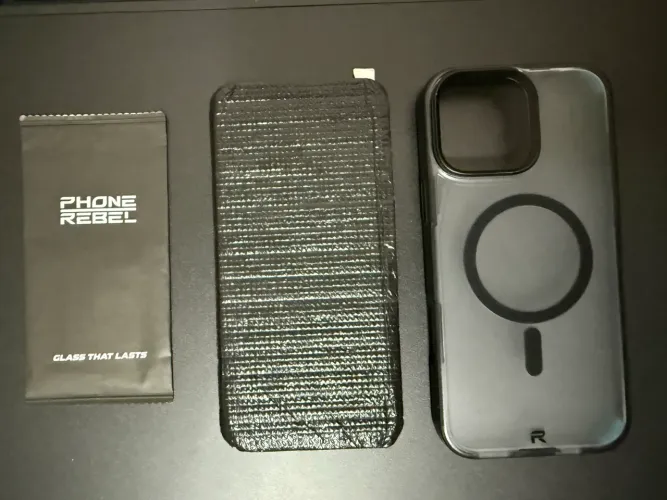 Capa IPhone 16 Pro Max Phone Rebel