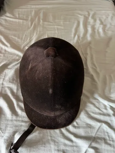 Capacete de equitação marca Fouganza