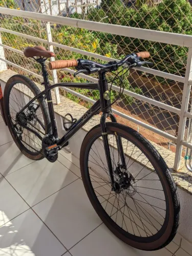 Bicicleta Urbana Sense Move Urban 2024 - Tam L - Shimano 21v (Super Leve: 13kg)<br>