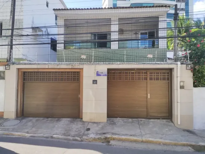 Imóvel em Casa Forte - Aceita casa menor como parte pagamento, veículo. Venha e faça sua o
