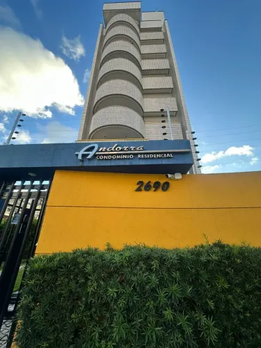 Apartamento amplo em Dionísio Torres 175 m²