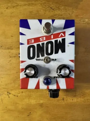 MG Music Mono Vibe - uni-vibe (chorus/vibrato)