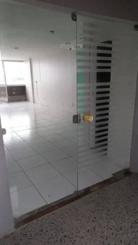 Salas Comerciais - 36m2 - Farol - R$ 1.500