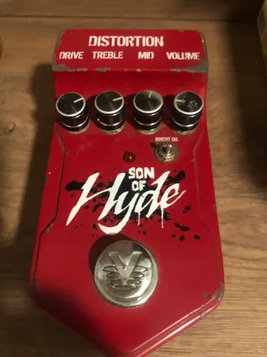 Pedal distortion son of hyde