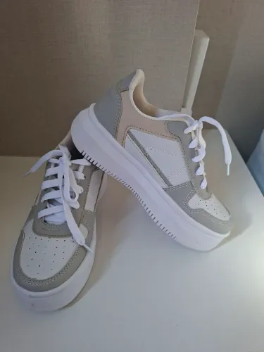 Tênis casual branco