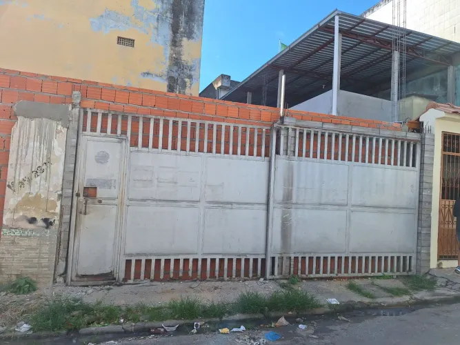 VENDO 2 PORTÕES por R$4000,00