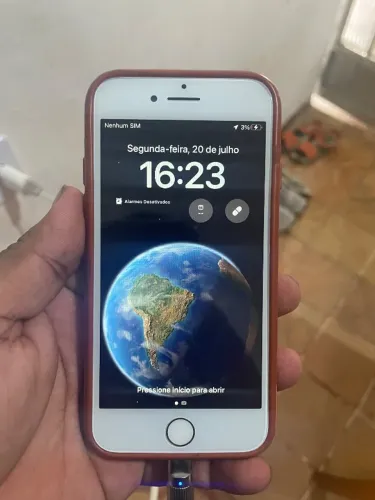 iPhone 8