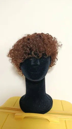 Vendo lace curta cabelo 100% humano com manequim de cabeça para suporte 
