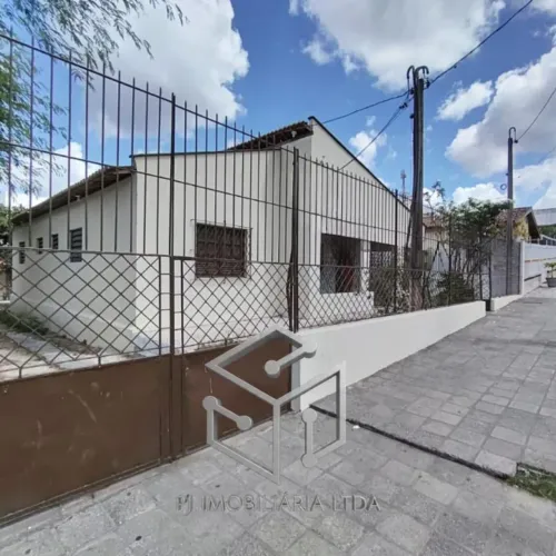 Casa comercial no centro em Gravatá/PE