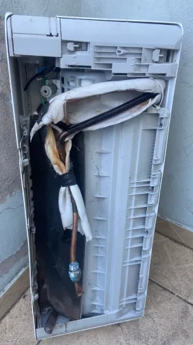 Evaporadora Midea 9000 BTus