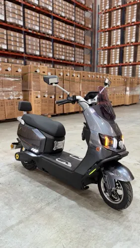 SCOOTER ELÉTRICA MZ 1000W - ZERO KM!