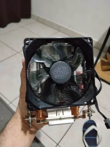 Aircooler da cooler master hyper h410r para processador AMD am4