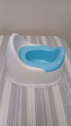 Troninho infantil (novo, nunca usado)