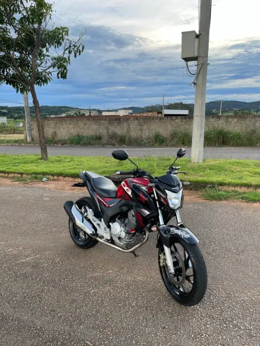 VENDO ÁGIO CB250F TWISTER