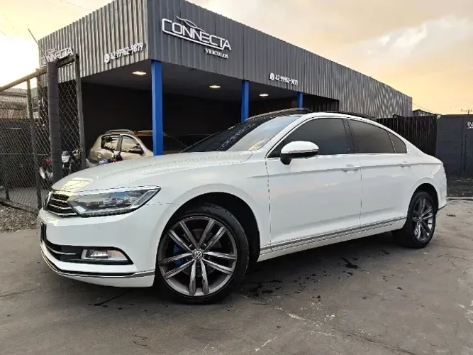 Volkswagen Passat Highline 2.0 TSI 220cv Tip. 2018
