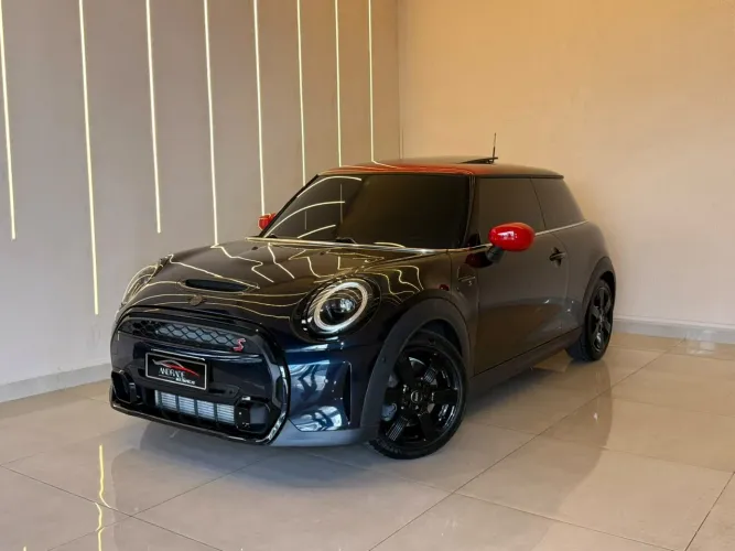 Mini Cooper 1.5 12V Twinpower Gasolina TOP 2P Steptronic 2023