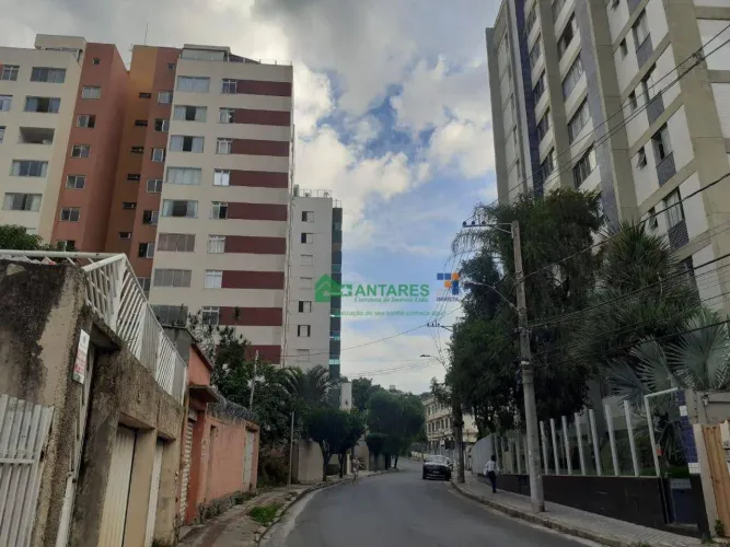 Terreno à venda, 438 m² por R$ 890.000,00 - Calafate - Belo Horizonte/MG