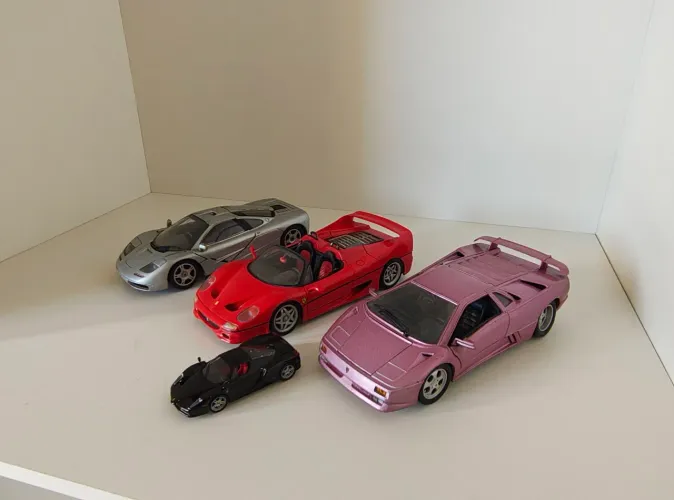 Trio Clássico - Lamborghini, Ferrari e McLaren 