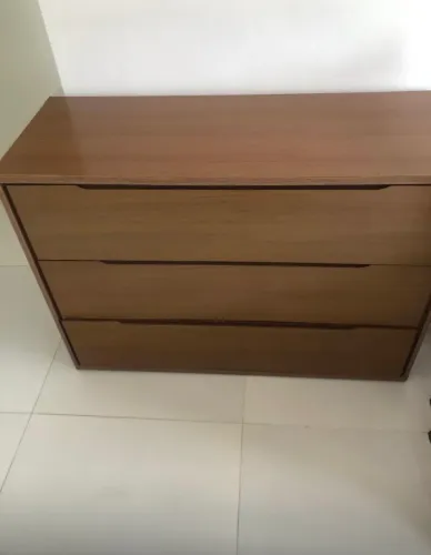Cômoda Tok&Stok 3 gavetas grandes deslizando perfeitamente