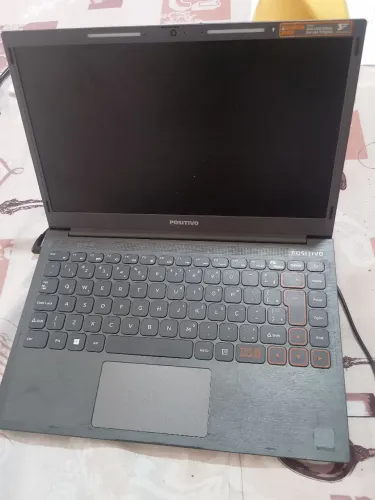 Vendo notebook c14 4GB RAM 228G ótimo para trabalhar 