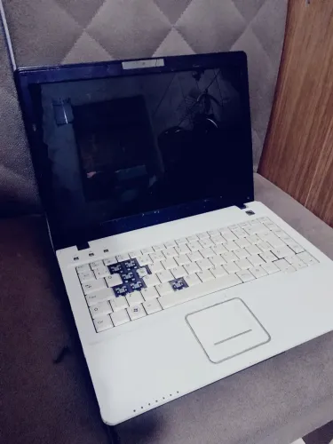 Notebook Positivo Premium - Para Retirada de Peças / Conserto - Barato