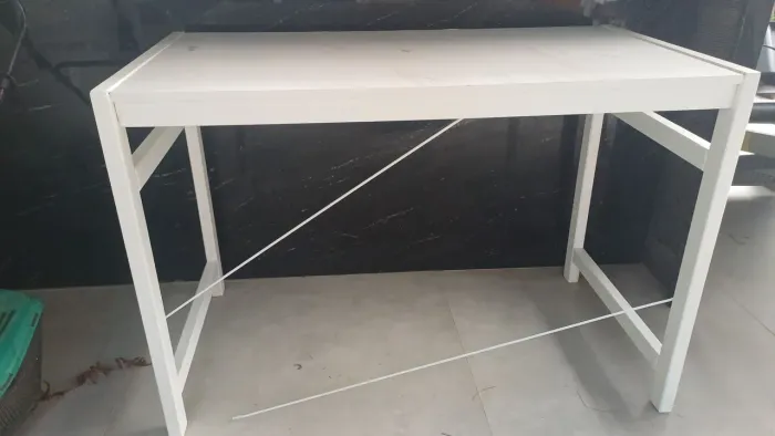 Mesa escrivaninha branca madeira 