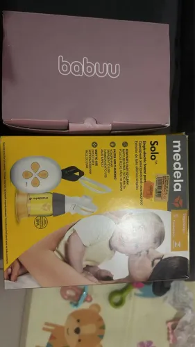 Extratora de Leite Elétrica Medela Solo - Praticamente Nova