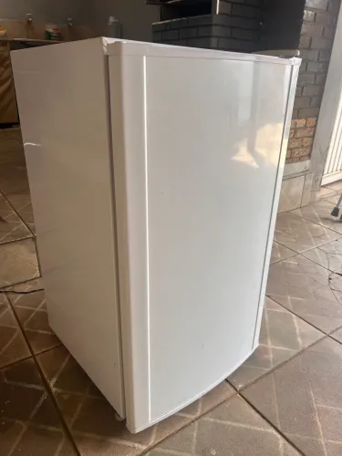 Frigobar Electrolux RE120 - Retirada Sobradinho 