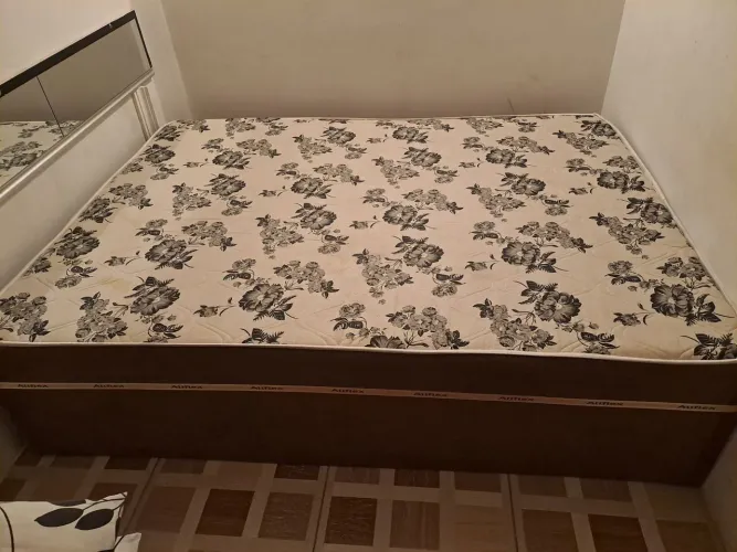Cama box de casal 
