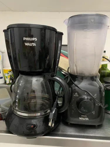 Kit Cafeteira e Liquidificador usados Philips Walita funcionando