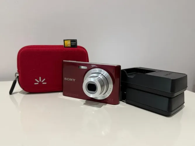 Câmera Fotográfica Sony CyberShot 12.1 MP