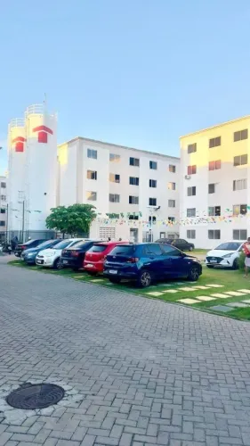 Apartamento com 2 dormitórios para alugar, 45 m² por R$ 1.600/mês - Curió - Fortaleza/CE