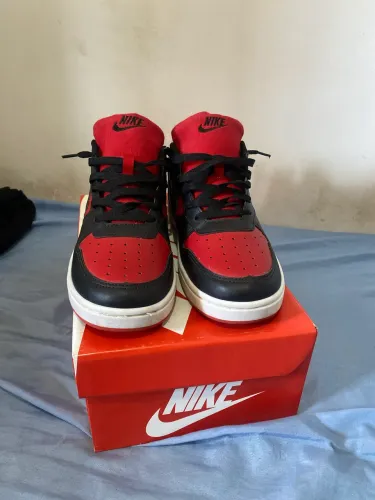 Nike borough tamanho 37