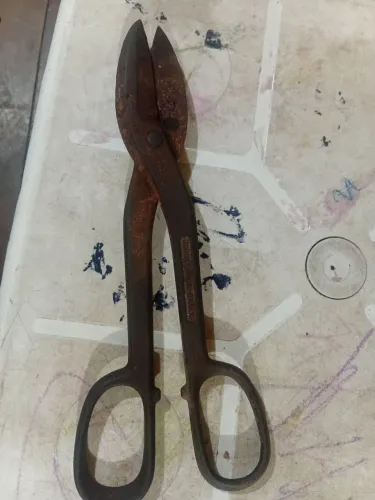 Tesourao corneta antigo 