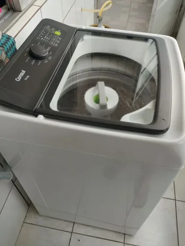 Máquina de lavar e secar