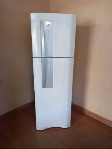 Vendo geladeira Electrolux