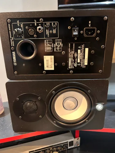 Monitor de áudio Yamaha 