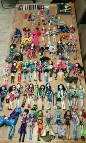 Lote Monster High NÃO COMPRAR