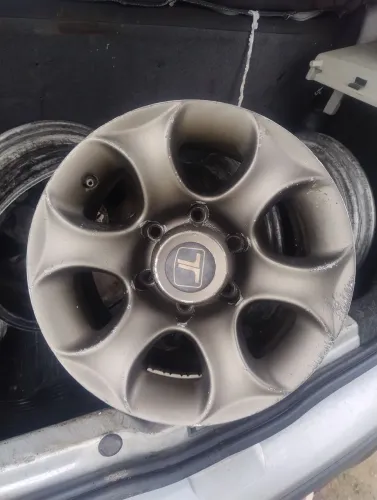 Roda 15 6 furos 