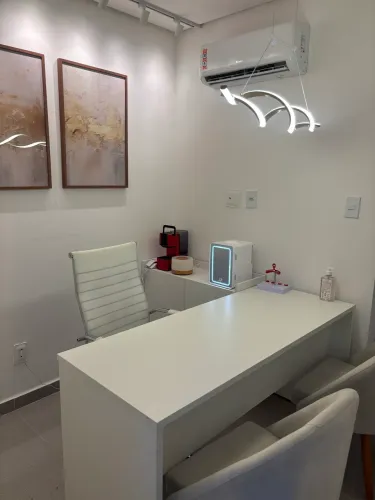 Sublocação de Sala/Consultório - Edifício Empresarial Center Norte