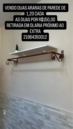 Vendo arara e balcão de loja em madeira maciça