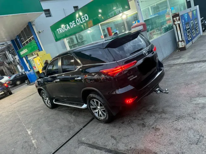 Toyota Hilux SW4 SRX 4X4 2.8 TDI 16V Dies. Aut. 2018