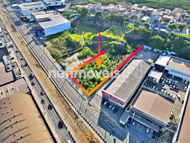 OPORTUNIDADE PARA INVESTIDORES / INCORPORADORES DE FRENTE PARA A RODOVIA LINDEMBERG