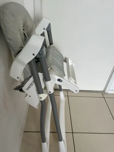 Vendo cadeira de alimentação Burigotto 