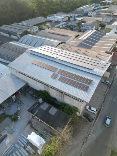 Usina solar 75 com 100% energia vendida. Recorrência  