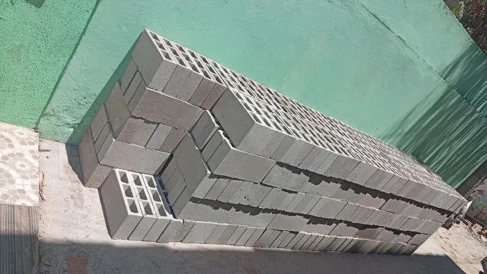 Vendo blocos de concreto